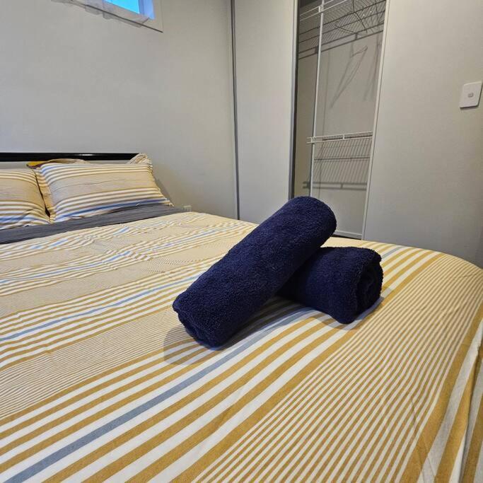 Entire House - Brand New 2 Bedroom House Lower Hutt Eksteriør bilde